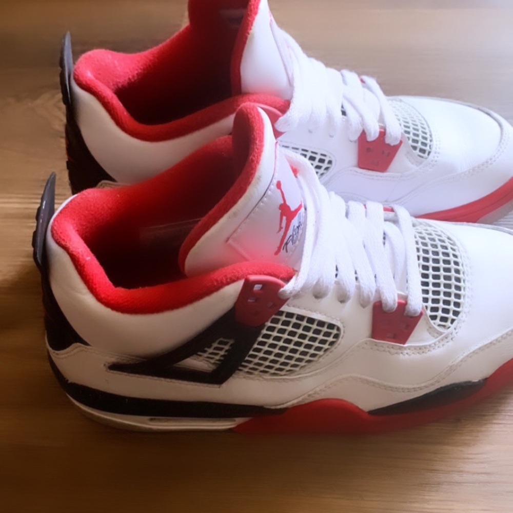 Jordan retro 4’s